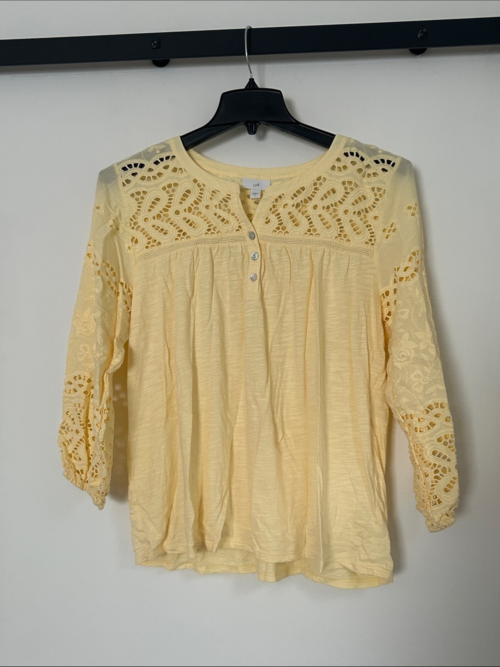J. Jill Pale Yellow Lace Yoke Peasant Top